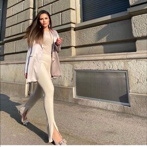 ZARA Cream Ottoman Split Hem Pants Leggings High Waist Blogger Favorite M